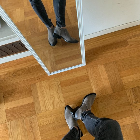 Balenciaga Chelsea Quatro suede gray ankle boots - Picture 8 of 10